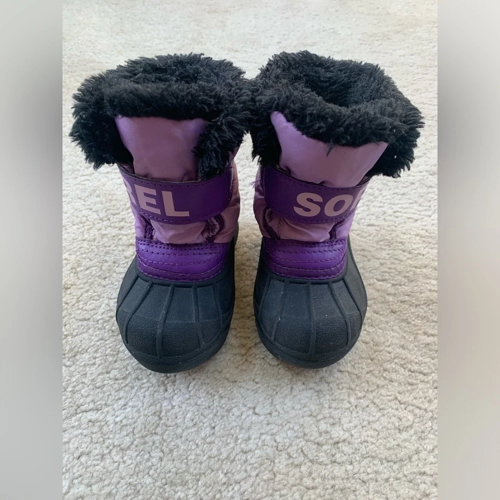 Sorel Toddler Size 6 Snow Commander Winter Boots in Purple